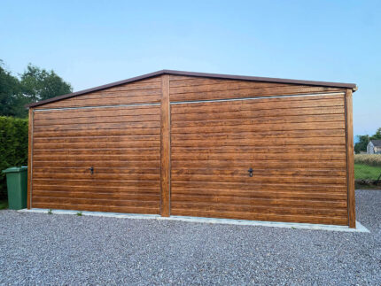 Garaż dwustanowiskowy dwuspadowy Orzech 6m x 6m zdjęcie główne