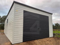 Garaż blaszany jednospadowy 4 m x 6 m Biały z bramą uchylną Grafit Mat