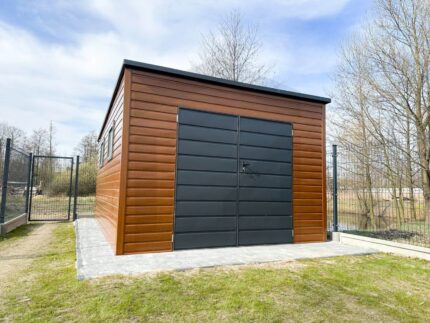 domek narzędziowy jednospadowy złoty dąb z bramą dwuskrzydłowa